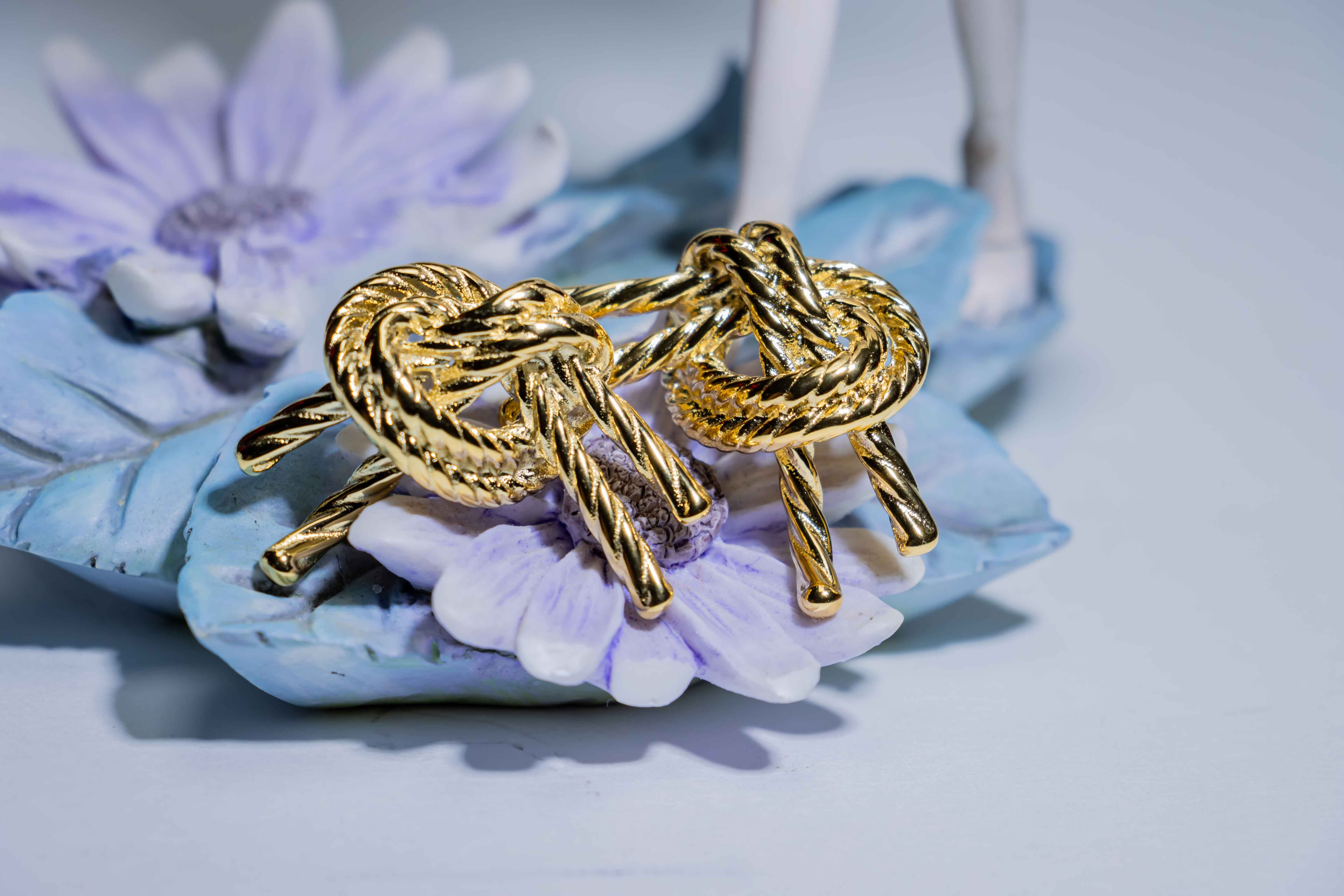 Golden Knot Earrings 1