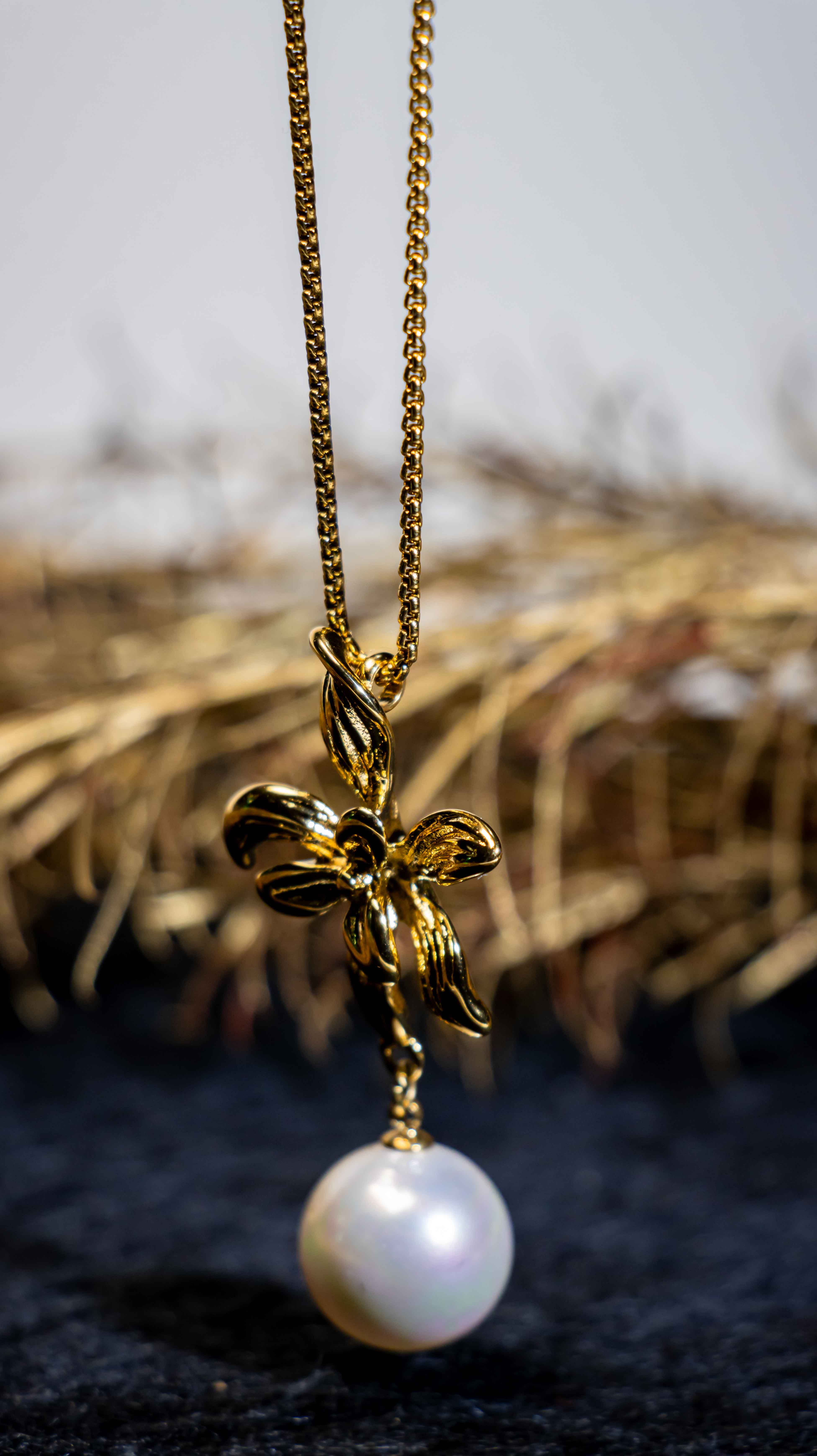 Bloom Drop Necklace 1